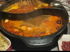 -钢管厂五区小郡肝串串香(奥克斯广场锦城万达店)