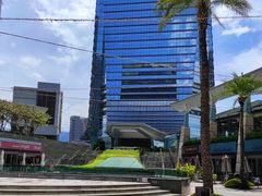 -香港ELEMENTS圆方