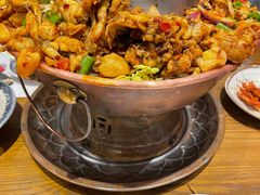 -沪小二铜炉蛙锅(苏州中心星悦汇店)