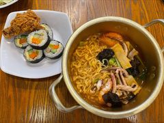 海鲜辛拉面-合利屋(三元桥店)