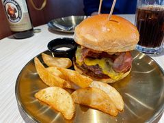 超厚野菌培根牛肉堡-魏斯理汉堡(西安沣东吾悦店)