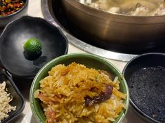 广式腊味煲仔饭-狐狸爱上椰子鸡(滨江星光大道店)