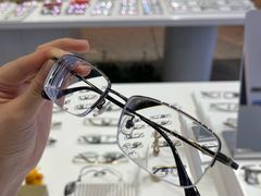-罗伯特眼镜·蔡司官方授权(前海桂湾店)