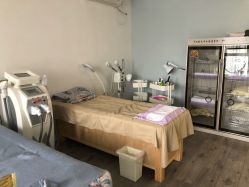 -一个差评成就的纹眉店