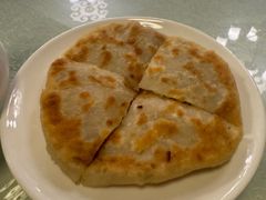 羊肉馅饼-那达慕蒙古风味酒楼