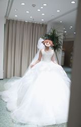 -台湾蔡美月婚纱租赁