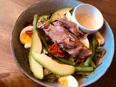 金枪鱼沙拉配牛油果-Wagas(凤凰汇店)