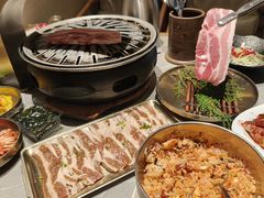 -草家酱蟹炭火烤肉店(珲春南路一店)