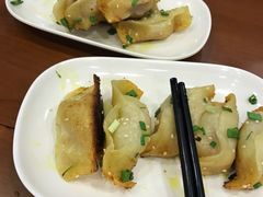 -小姜锅贴(凤凰街店)