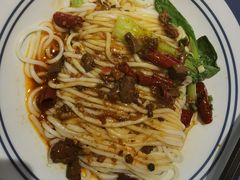 -霸蛮湖南菜·牛肉粉(荣京西街店)