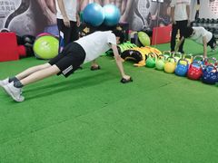 -征成健身连锁私教工作室(九公里店)