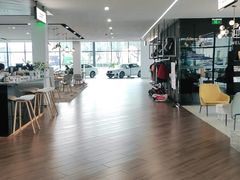 -宁波宝信宝马4S店(江北日湖店)