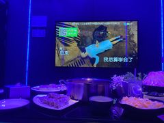 -唯爱KTV聚会餐厅(仙林东城汇店)