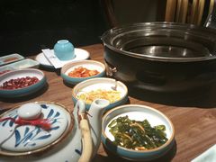 -明洞阿姨·韩式酱蟹烤肉·创意料理(三元桥店)