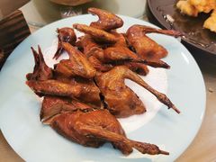 脆皮乳鸽-燕郊烧鸽子(和众店)