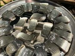 -围炉肉舍•炭烤活鳗•丹东海鲜烤肉(步行街店)