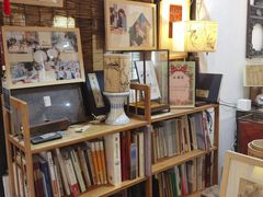 -邊城書店