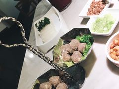 -左庭右院鲜牛肉火锅(浦江欢乐颂店)