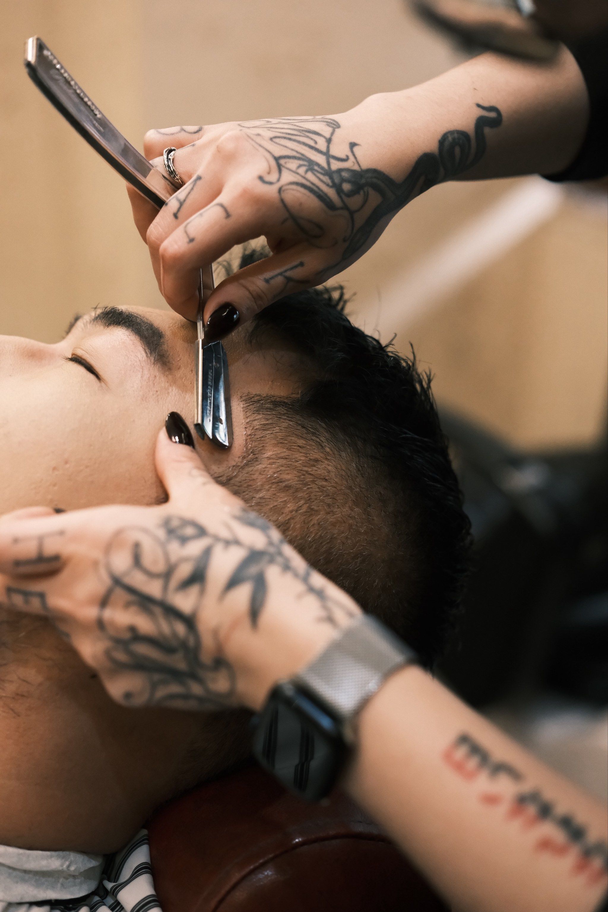 真的超爱干净的鬓角[强]理发师非常细心