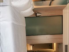 -杭州西湖湖滨银泰亚朵酒店