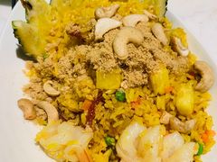 南洋菠萝炒饭-星怡会·新加坡新美食(苏州中心店)