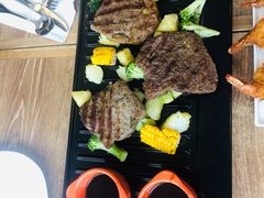 -必胜客(璞丽中心店)