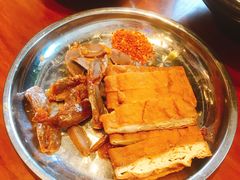 -鸿浩扒猪脚米线