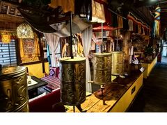 -藏地尼西黑陶餐馆.藏餐.酒馆