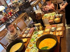 -银米·云南传统过桥米线(双廊黑金冠店)