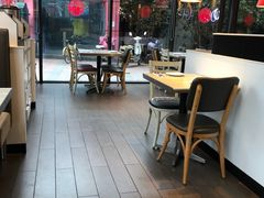 -必胜客(武汉欢乐谷店)