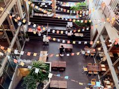 -ROAST coffee & eatery