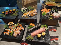 -鲜艳全日餐厅(长江之舟华邑酒店)