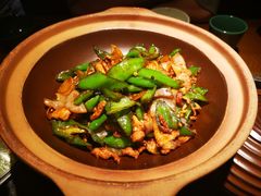 碾辣椒炒肉-吃饭皇帝大土家民族菜(正大广场店)