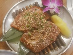 -明洞阿姨·韩式酱蟹烤肉·创意料理(三元桥店)