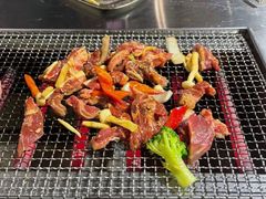 -马路牙子地桌烤肉(工体店)