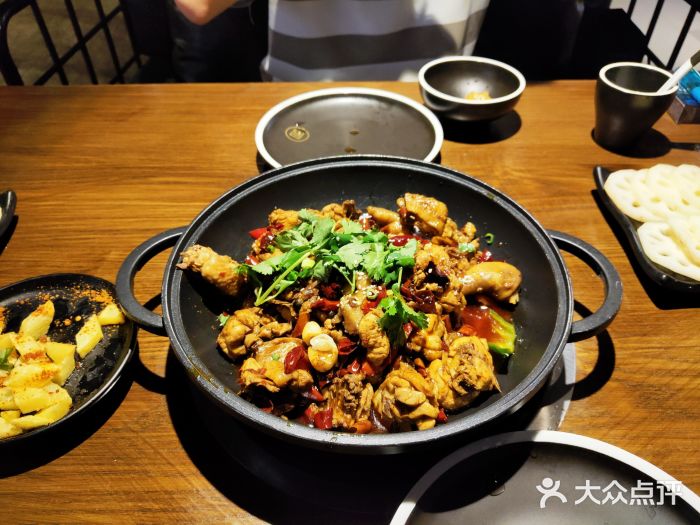 壹圆鸡煲香辣鸡煲图片