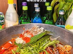 -喇喇排骨火锅·传统韩式脊骨汤(望京西园总店)