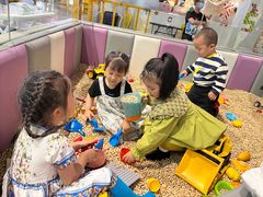 -萨卡屋亲子乐园·餐厅(龙山万物工场店)