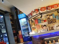 -顶峰夜宴·龙虾烧烤大排档(九江学院店)