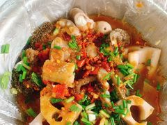 -梁阿婆廿年老牌扣肉糯米饭