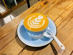 -LEO CAFE