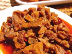 -爆炸头阿姨小四川正宗川味小吃(无任何分店)