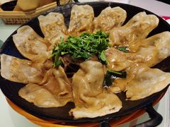 地锅昂刺鱼-大张烙馍村(三环南路旗舰店)
