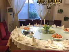 -赶海部落海鲜城(海阳路店)