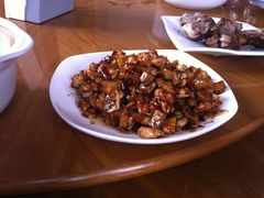 宫保鸡丁-南磨房食府(燕莎奥特莱斯购物中心店)