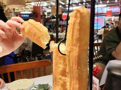-刘姐啤酒鱼民族演艺餐厅(西街总店)