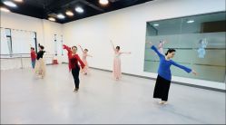 -白珂舞蹈教室