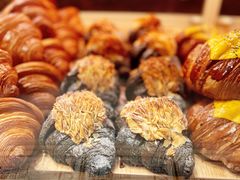 -HOT CRUSH趁热集合·现烤面包(环球港店)