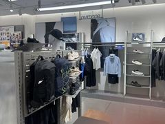 -SALOMON萨洛蒙(长沙国金街店)