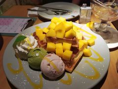 芒果华夫饼-Lia Cafe Bar Restaurant松山咖啡屋